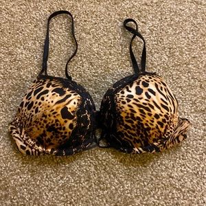 Victoria's Secret Bombshell Plunge Leopard Print Bra